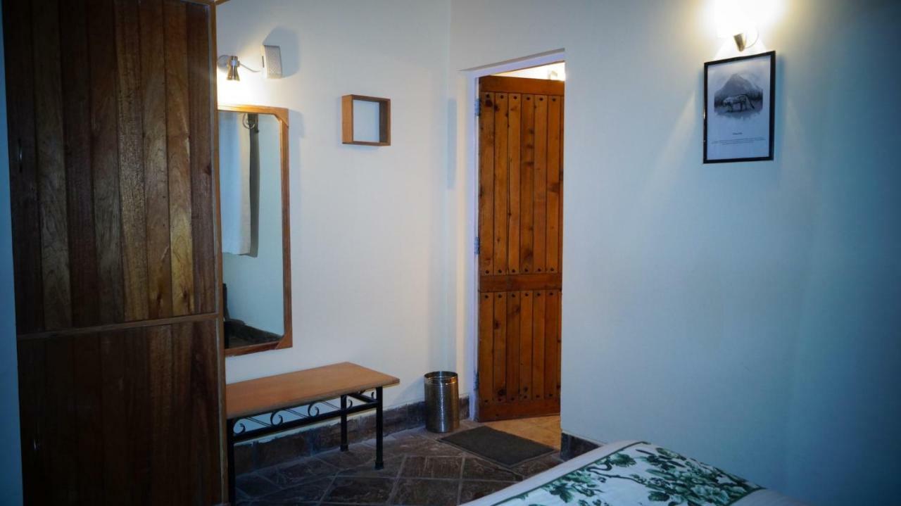 V Resorts Mumukshu Pauri Exterior foto